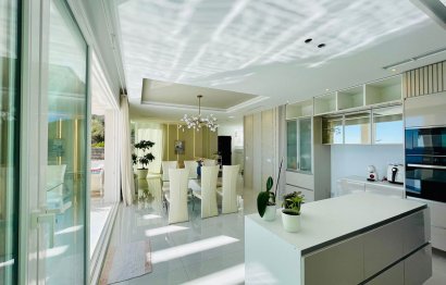 Resale - House - Detached Villa - Benalmádena - Benalmadena Centro