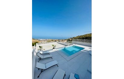 Resale - House - Detached Villa - Benalmádena - Benalmadena Centro