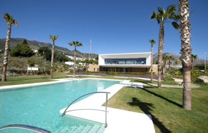 Resale - House - Semi-Detached House - Benalmádena - Benalmadena Costa