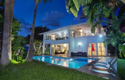 Resale - House - Detached Villa - Marbella - Elviria