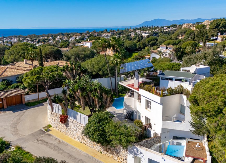 Resale - House - Detached Villa - Marbella - Elviria
