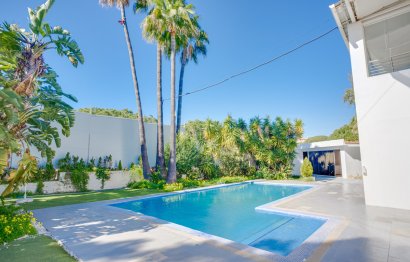 Resale - House - Detached Villa - Marbella - Elviria