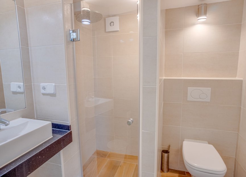 Resale - House - Detached Villa - Marbella - Elviria