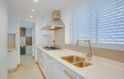 Resale - House - Detached Villa - Marbella - Elviria