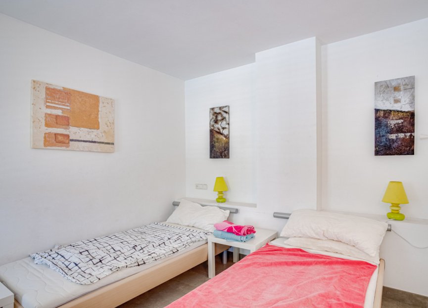 Resale - House - Detached Villa - Marbella - Elviria