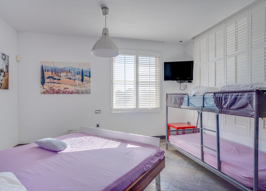 Resale - House - Detached Villa - Marbella - Elviria