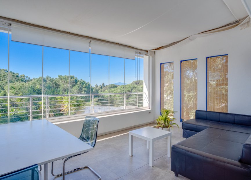 Resale - House - Detached Villa - Marbella - Elviria