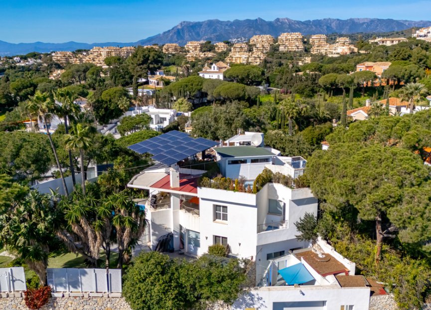 Resale - House - Detached Villa - Marbella - Elviria