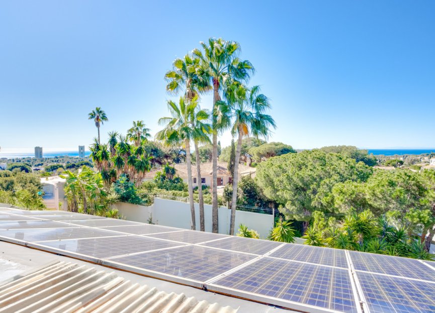 Resale - House - Detached Villa - Marbella - Elviria