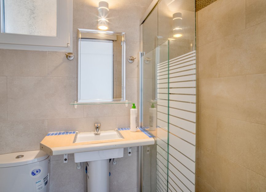 Resale - House - Detached Villa - Marbella - Elviria