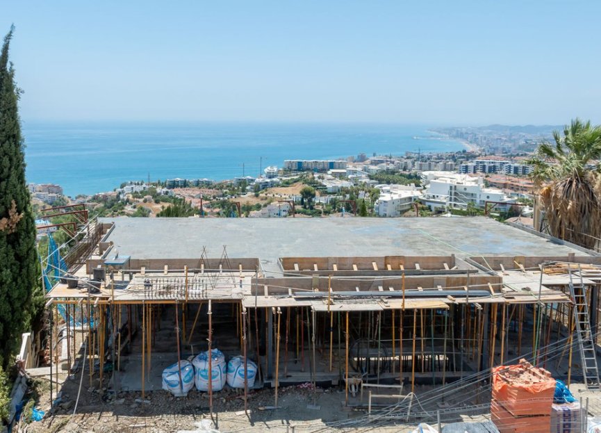 Resale - House - Detached Villa - Benalmádena - Benalmadena Centro