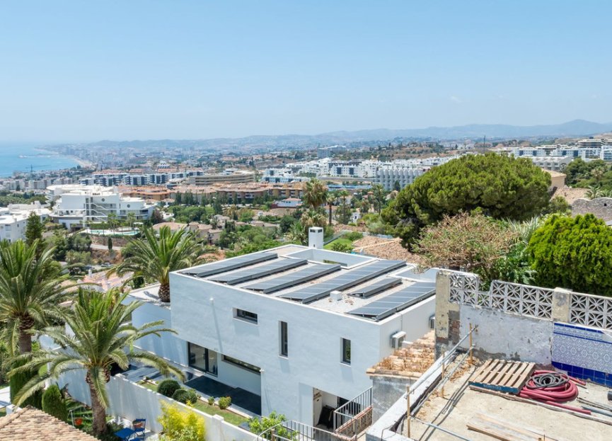 Resale - House - Detached Villa - Benalmádena - Benalmadena Centro