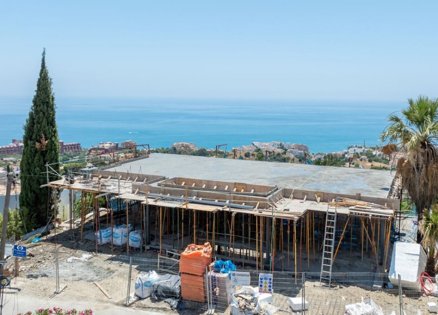 Resale - House - Detached Villa - Benalmádena - Benalmadena Centro