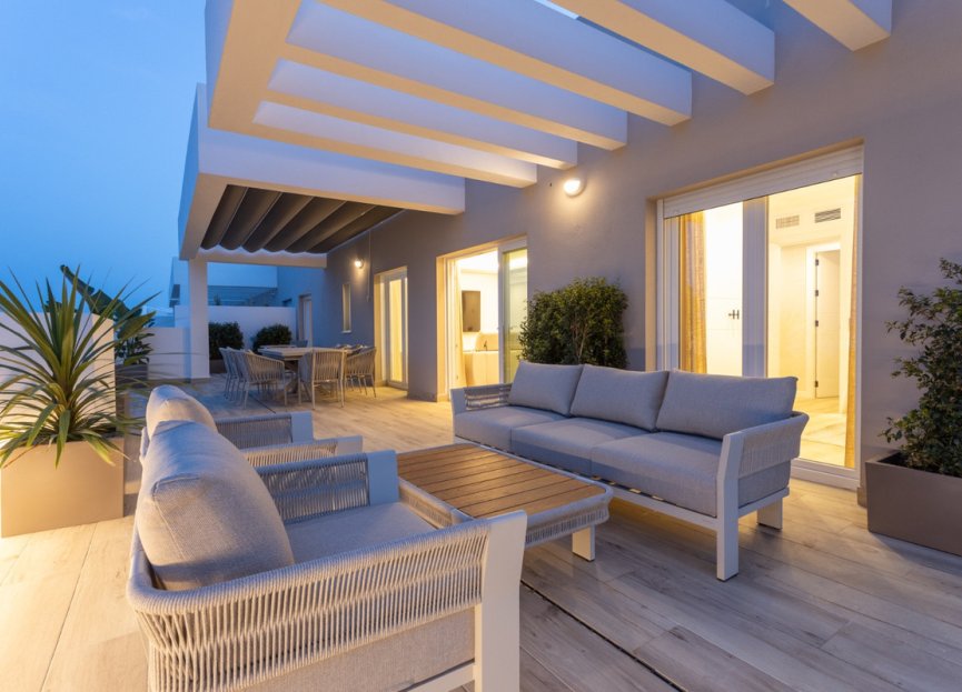 Resale - Apartment - Middle Floor Apartment - Marbella - Nueva Andalucia