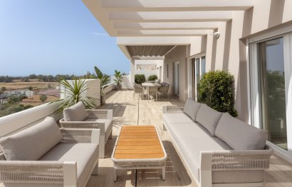 Resale - Apartment - Middle Floor Apartment - Marbella - Nueva Andalucia