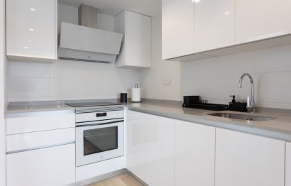 Resale - Apartment - Middle Floor Apartment - Marbella - Nueva Andalucia