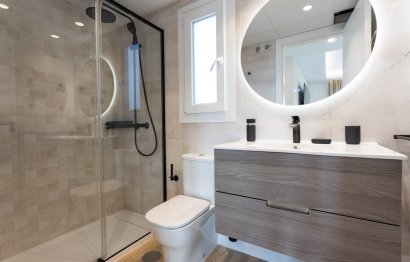 Resale - Apartment - Middle Floor Apartment - Marbella - Nueva Andalucia