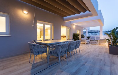 Resale - Apartment - Middle Floor Apartment - Marbella - Nueva Andalucia