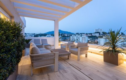 Resale - Apartment - Middle Floor Apartment - Marbella - Nueva Andalucia