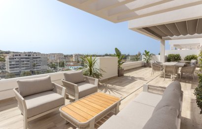 Resale - Apartment - Middle Floor Apartment - Marbella - Nueva Andalucia