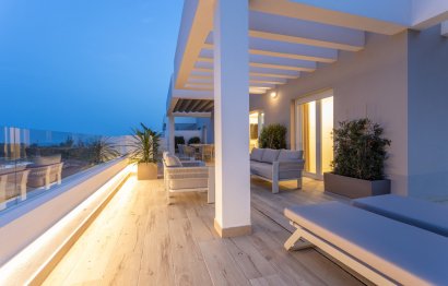 Resale - Apartment - Middle Floor Apartment - Marbella - Nueva Andalucia