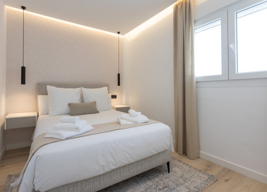 Resale - Apartment - Middle Floor Apartment - Marbella - Nueva Andalucia