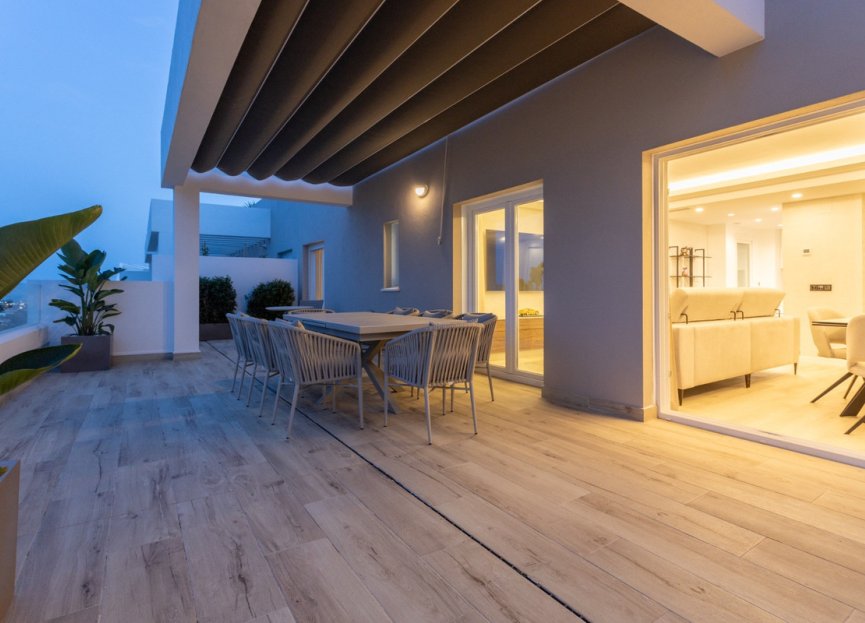 Resale - Apartment - Middle Floor Apartment - Marbella - Nueva Andalucia