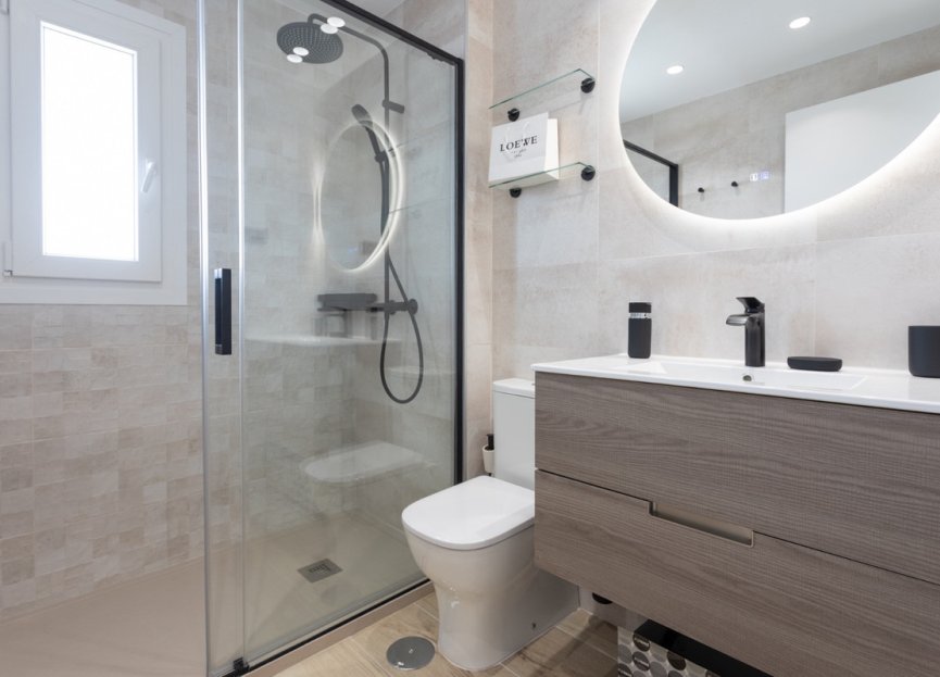 Resale - Apartment - Middle Floor Apartment - Marbella - Nueva Andalucia