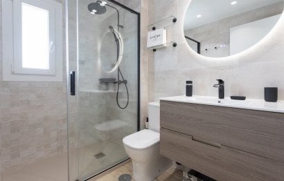 Resale - Apartment - Middle Floor Apartment - Marbella - Nueva Andalucia