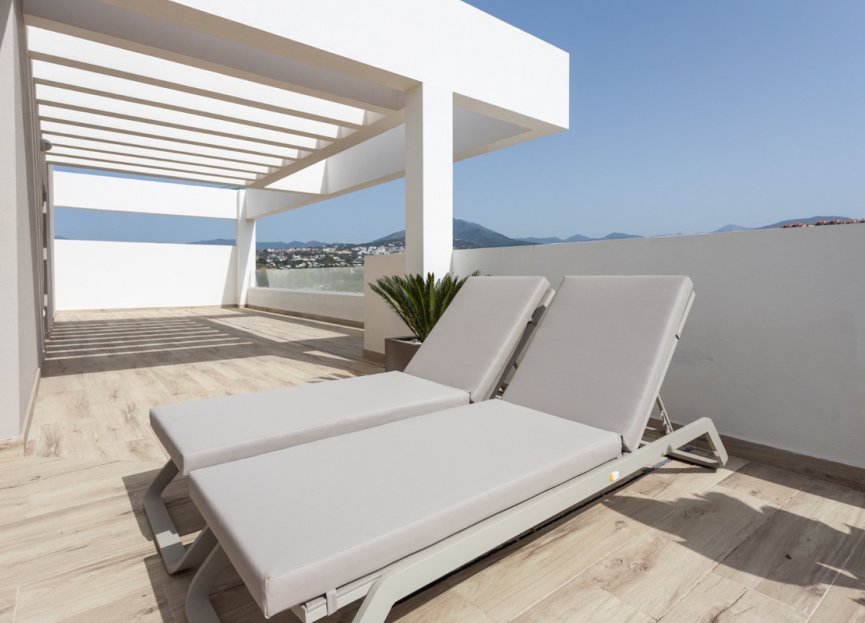Resale - Apartment - Middle Floor Apartment - Marbella - Nueva Andalucia