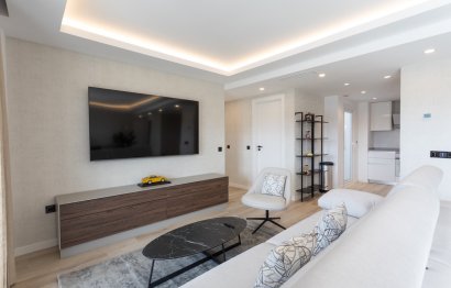 Resale - Apartment - Middle Floor Apartment - Marbella - Nueva Andalucia