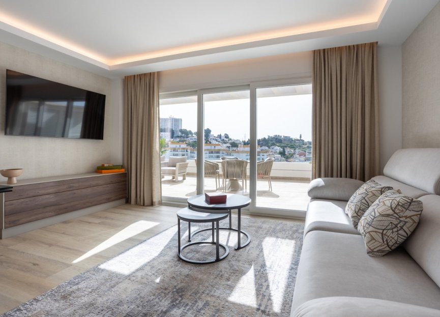 Resale - Apartment - Middle Floor Apartment - Marbella - Nueva Andalucia