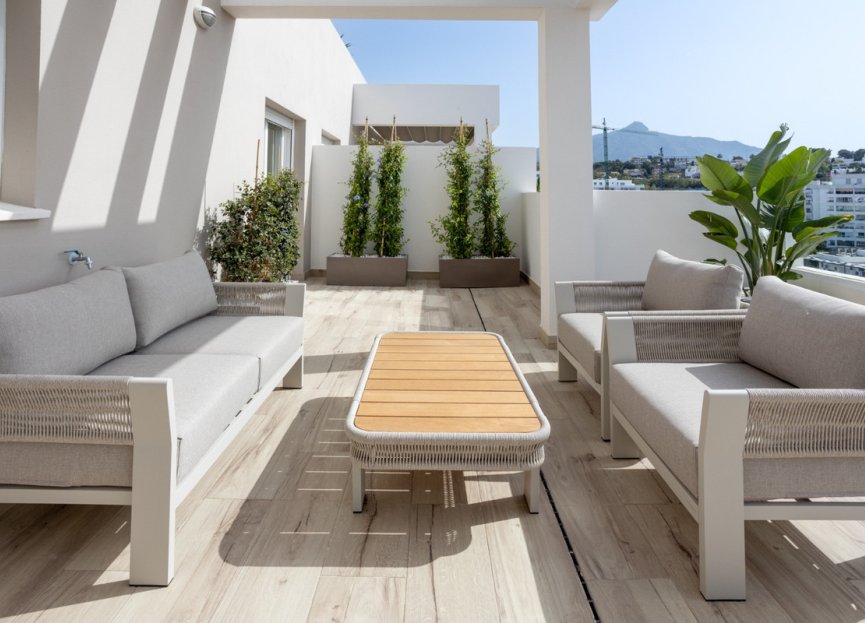 Resale - Apartment - Middle Floor Apartment - Marbella - Nueva Andalucia