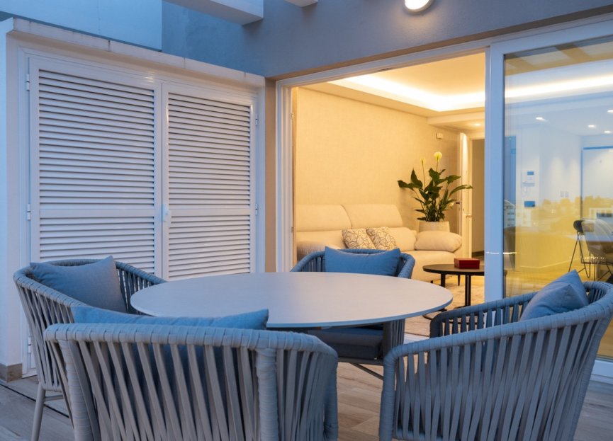 Resale - Apartment - Middle Floor Apartment - Marbella - Nueva Andalucia