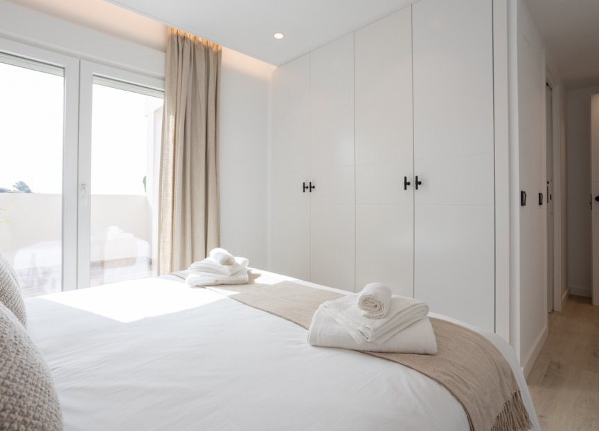 Resale - Apartment - Middle Floor Apartment - Marbella - Nueva Andalucia