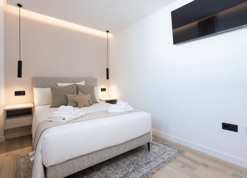 Resale - Apartment - Middle Floor Apartment - Marbella - Nueva Andalucia