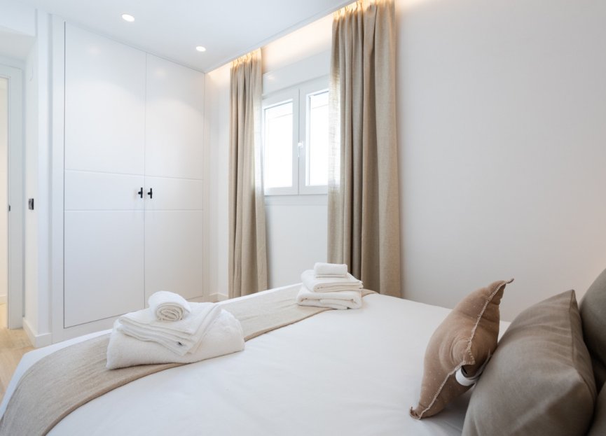 Resale - Apartment - Middle Floor Apartment - Marbella - Nueva Andalucia