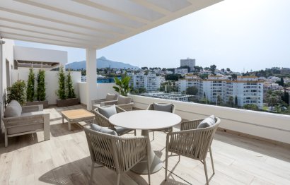 Resale - Apartment - Middle Floor Apartment - Marbella - Nueva Andalucia