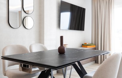 Resale - Apartment - Middle Floor Apartment - Marbella - Nueva Andalucia