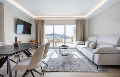 Resale - Apartment - Middle Floor Apartment - Marbella - Nueva Andalucia