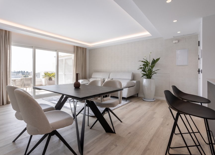 Resale - Apartment - Middle Floor Apartment - Marbella - Nueva Andalucia