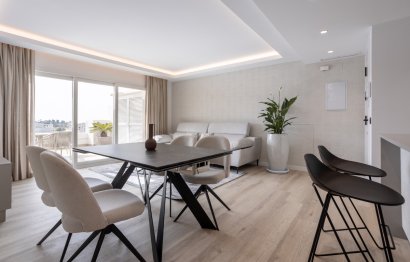 Resale - Apartment - Middle Floor Apartment - Marbella - Nueva Andalucia