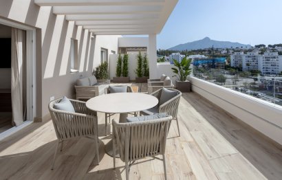 Resale - Apartment - Middle Floor Apartment - Marbella - Nueva Andalucia