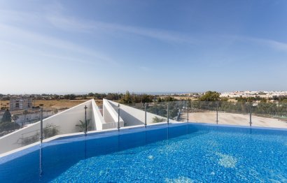 Resale - Apartment - Middle Floor Apartment - Marbella - Nueva Andalucia