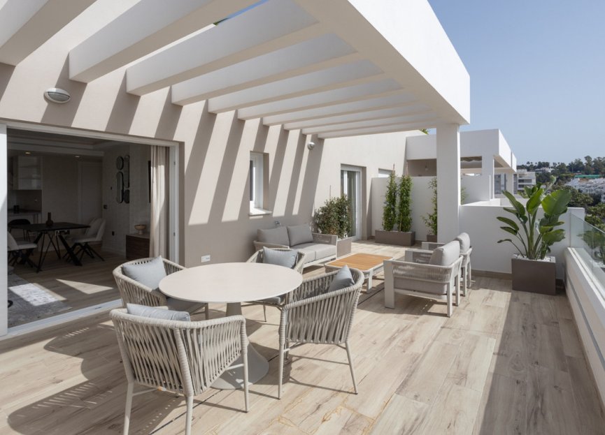 Resale - Apartment - Middle Floor Apartment - Marbella - Nueva Andalucia