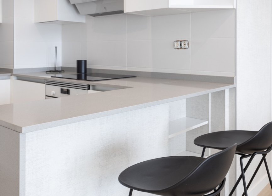 Resale - Apartment - Middle Floor Apartment - Marbella - Nueva Andalucia