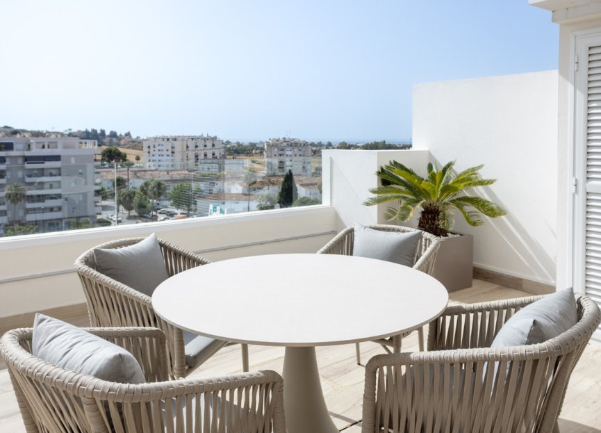 Resale - Apartment - Middle Floor Apartment - Marbella - Nueva Andalucia