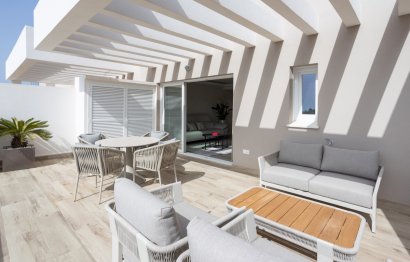 Resale - Apartment - Middle Floor Apartment - Marbella - Nueva Andalucia