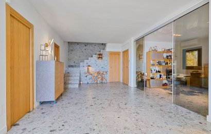 Resale - House - Detached Villa - Benalmádena - Benalmadena Centro