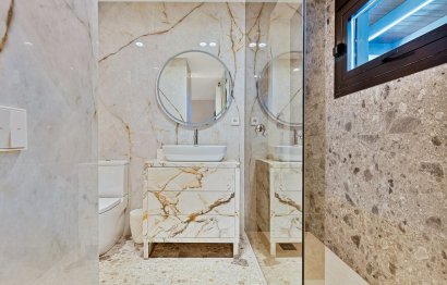 Resale - House - Detached Villa - Benalmádena - Benalmadena Centro